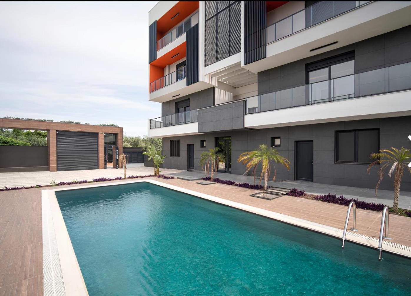 Antalya Havalimanina Yakin Havuzlu 1+1 Lux Daire ภายนอก รูปภาพ